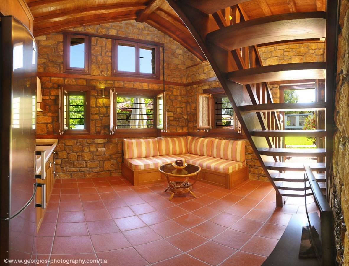 Kamares House Apartments & Studios Вурвуру Экстерьер фото
