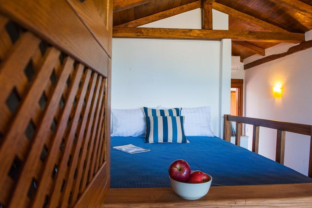 Kamares House Apartments & Studios Вурвуру Экстерьер фото