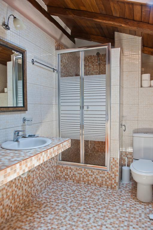 Kamares House Apartments & Studios Вурвуру Номер фото