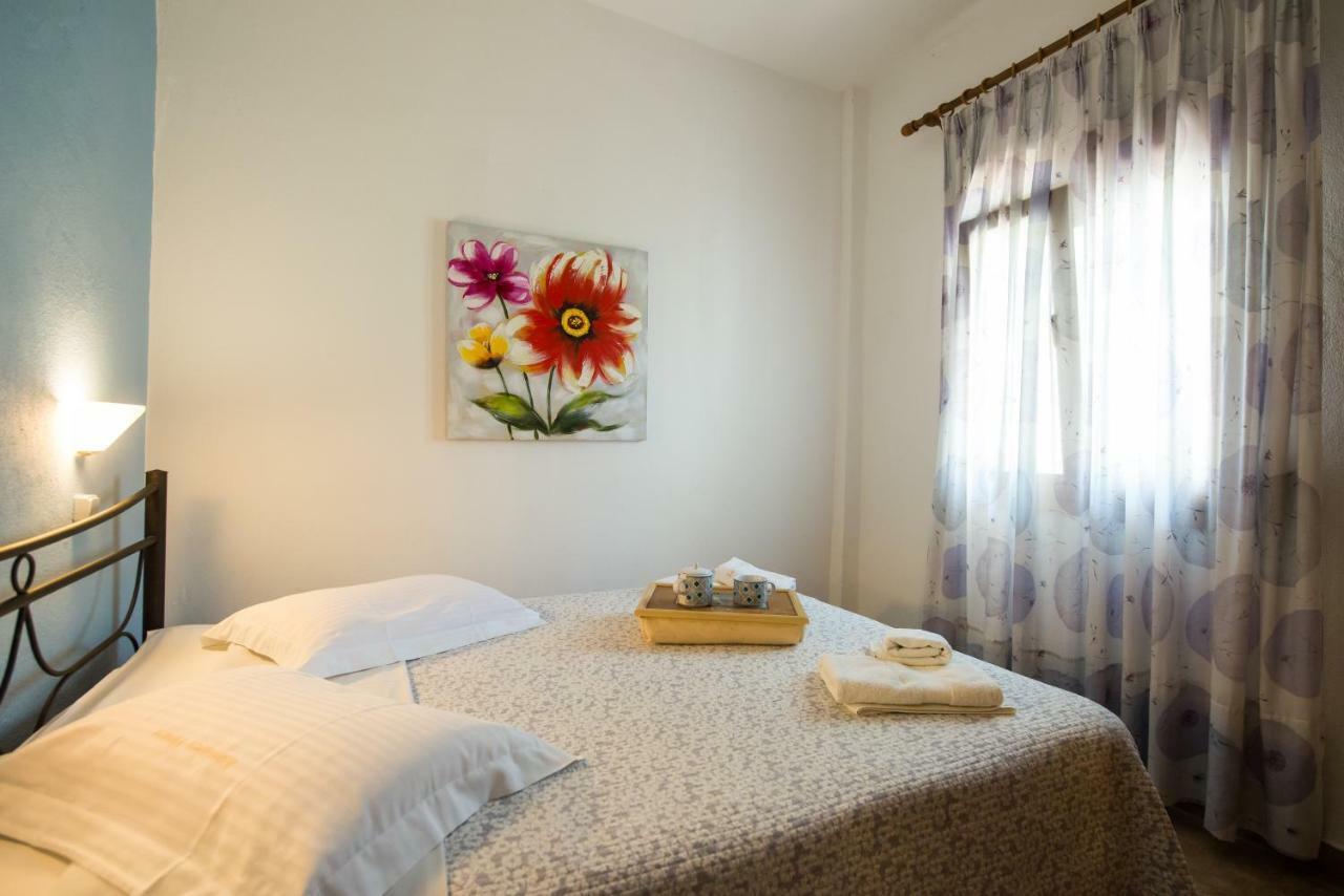 Kamares House Apartments & Studios Вурвуру Экстерьер фото